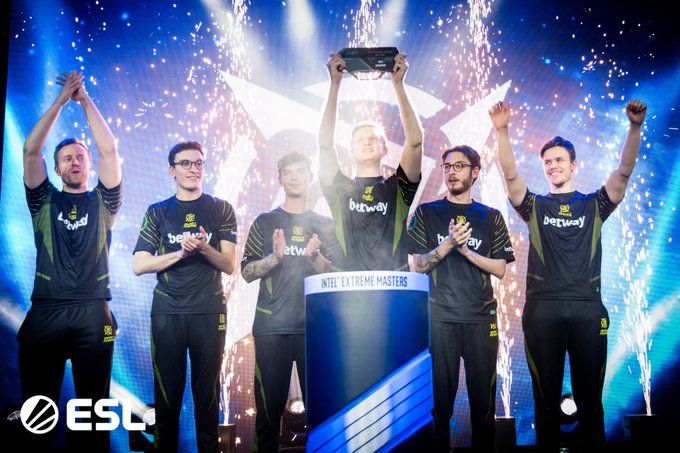 队在对等对 队在对等对